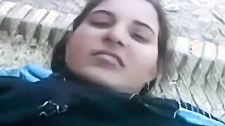 هندي ينيك  وحدة  في خربة مهجورة