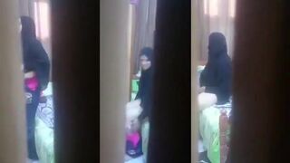 مصرية حامل بتترجى نيك طيزي عشان كسي محافظ عليه للولد