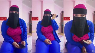 فضيحة شرموطة منقبة فلسطينية  بزها طلع بالايف