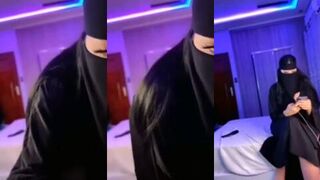 مرات الكفيل مستنيه العنتيل علشان تعاشره في الحرام