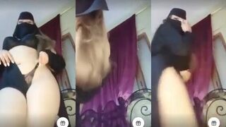 قشطة مليانه ترقص عبايه مفتوحه بشكل مغري