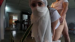 الوضع 69 الحرق تحت البوابات الهوائية بتاعة يزد