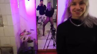 يمكنك فعل اي شئ بكس فتيات الليل مقابل المال