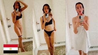 بنت هاي كلاس جميلة تتصور و هي عريانة و تبعت نودز لحبيبها - سكس مصري