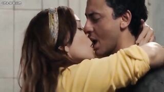 بتجبره على النيك عشان هي ممحونة اوي
