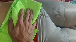 اختي ناتني تب كانت سخنة وساعدتها عشان تتحسن