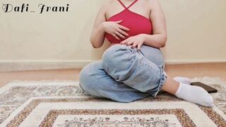 بنت خالتي قالت سني صغير وهي بتحب الاولاد الكبار